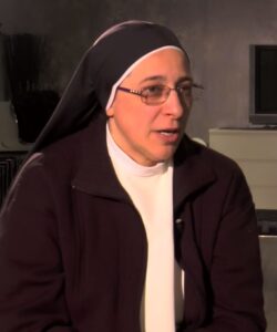 ¿Qué hace una religiosa católica apadrinando el primer templo mormón en Cataluña? 2 Lucia Caram 2015