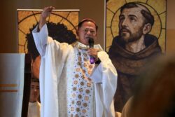 El mundo digital es el nuevo territorio misionero, recuerda arzobispo filipino 2 O mundo digital e o novo territorio missionario indica Arcebispo filipino