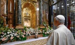 León XIV: pidamos a María su Buen Consejo para acoger la Palabra divina 2 Papa genazzano vatican media 700x422 1