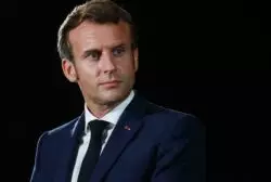 No banquetes, no condecoraciones, no paseos por Notre-Dame: Santa Sede frena los pies de Macron 2 Sin titulo 2