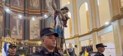 Policía de El Salvador honra a San Miguel Arcángel, en misa celebrada por el Nuncio 2 1 2