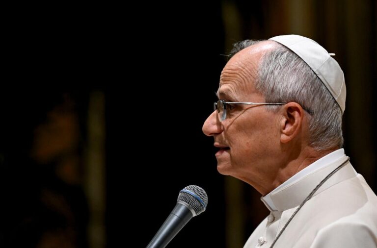 Papa ingresará mañana al Gemelli, y pide no publicar informe sobre ...